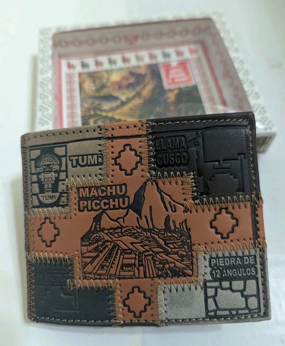 Cusco Machu picchu Leather bifold wallet handcrafted Peru Embossed Llama Peru